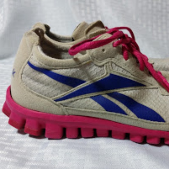 Reebok Realflex Run Suede Women's Running Shoes - Picture 3 of 8